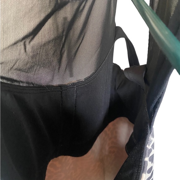 Lululemon Sz 4 Animal Print tank top - Picture 4 of 6